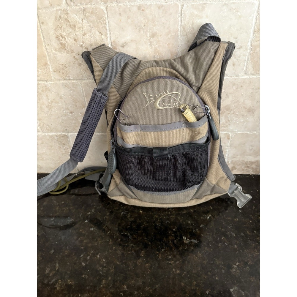 William Joseph Fishing Sling Bag Pack Strap Organizer Fly Tackle Equipment MINT